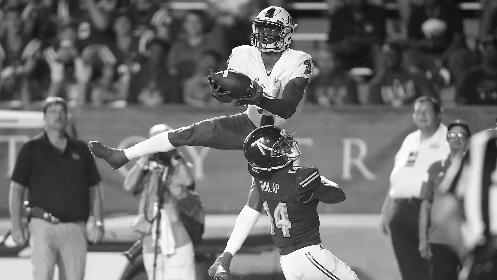 Jamarius Way college football wide receiver