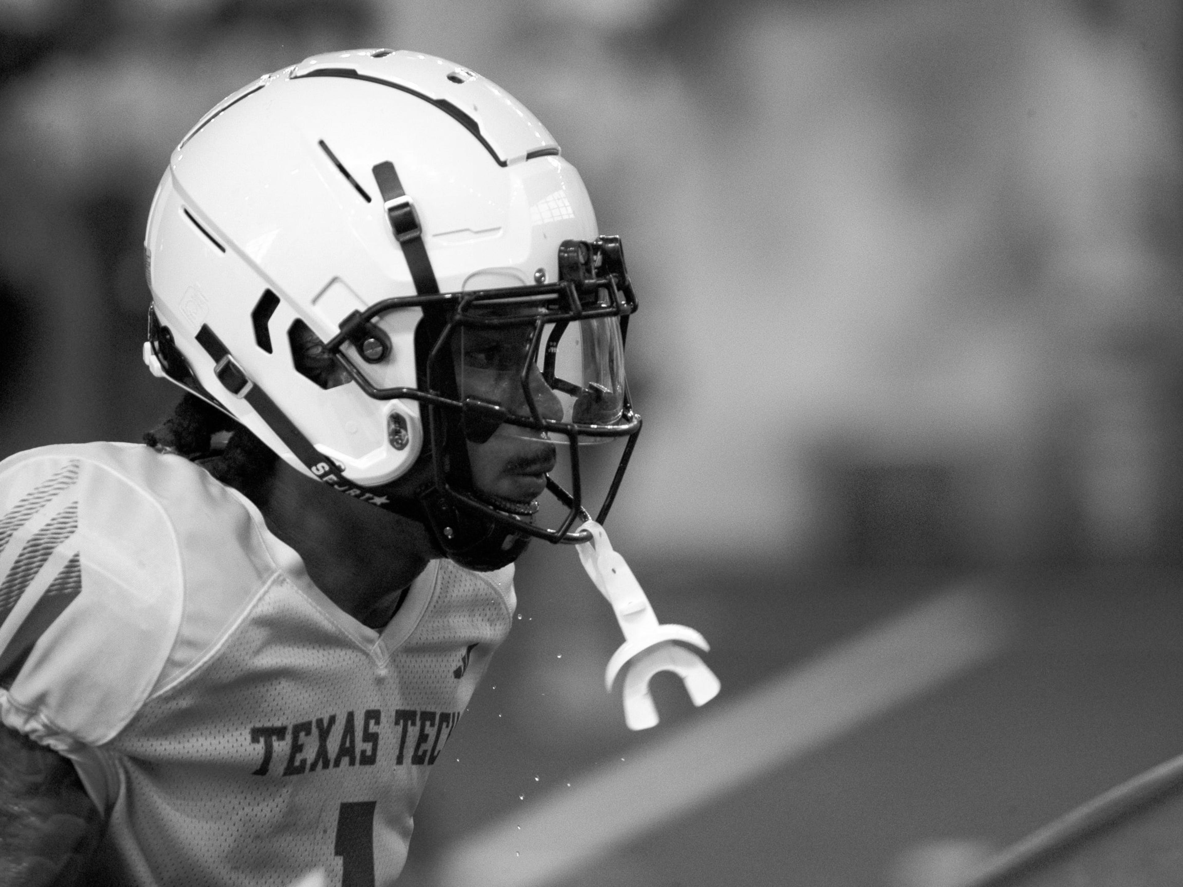 Micah Holder college football wide receiver