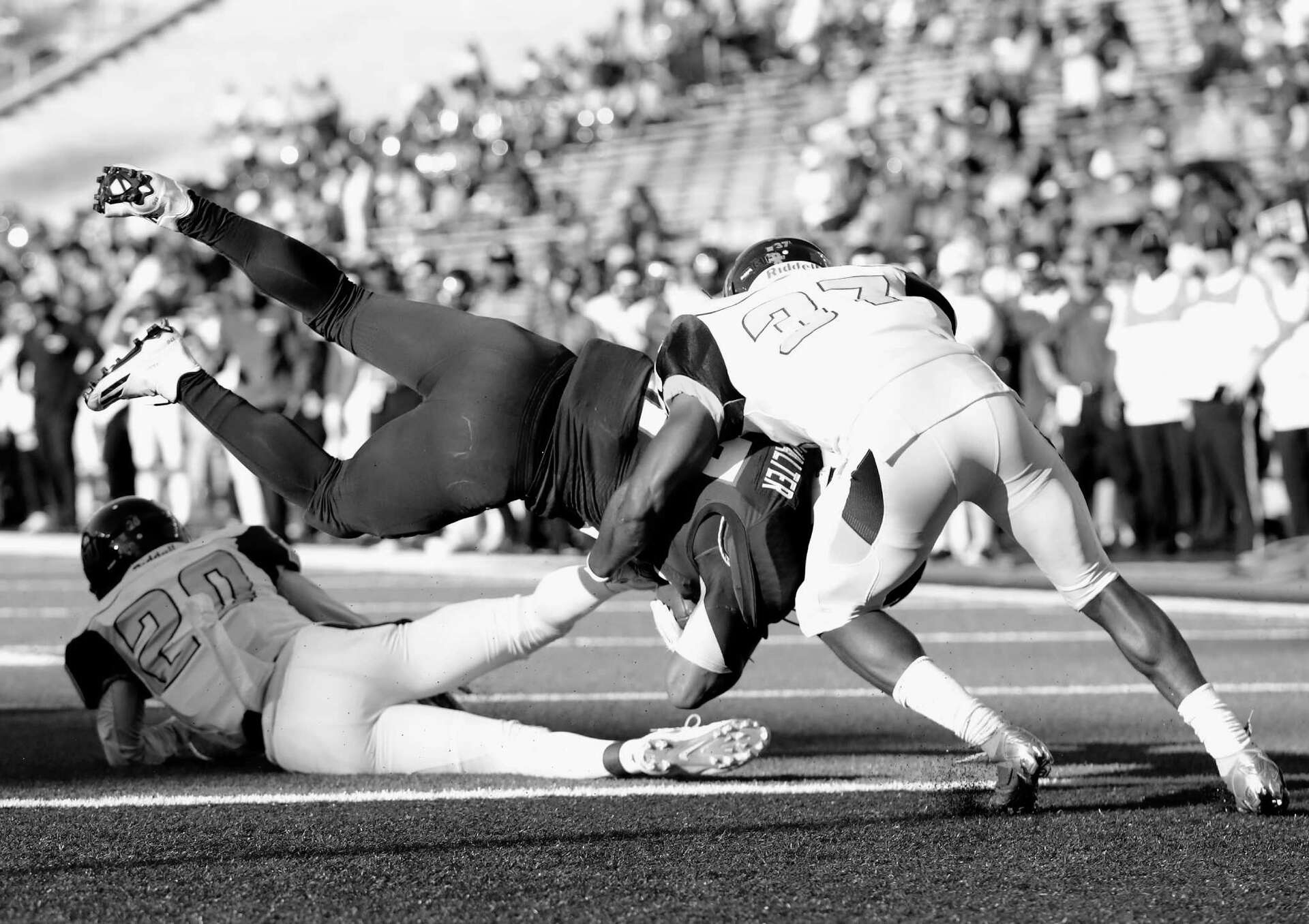 Temi Alaka college football wide receiver